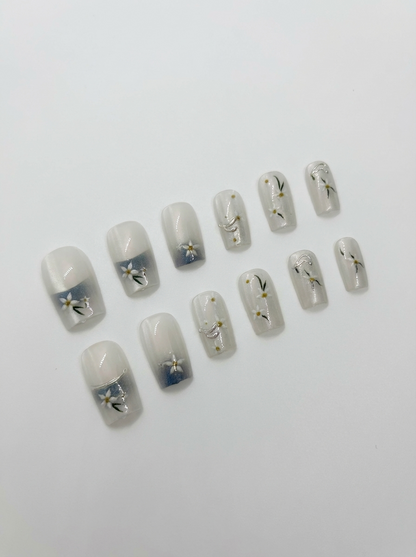 Silver Frost Press-On Nails With Application Kit