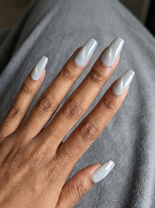 Lunar Mist Press-On Nails With Application Kit