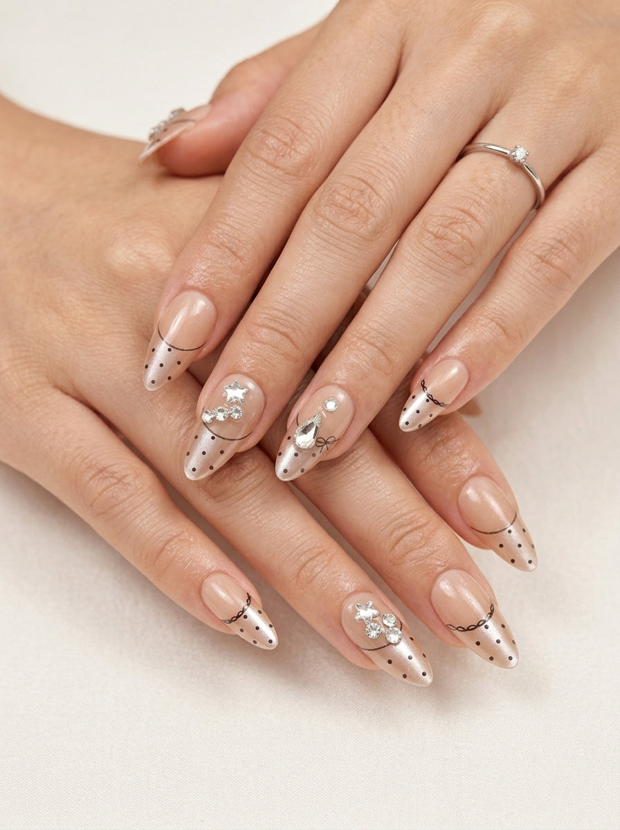 Amber Solar Press-On Nails With Application Kit