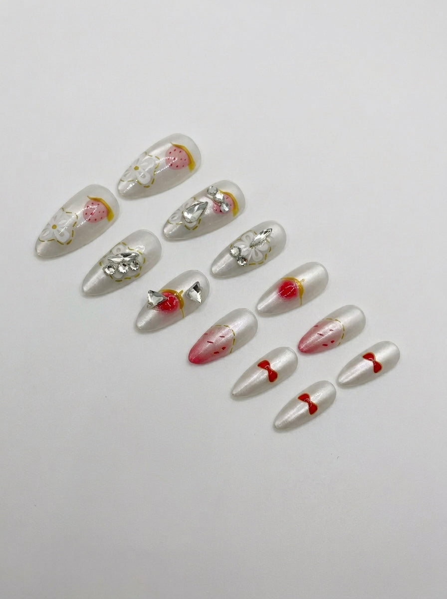 Victorian Rose Press-On Nails With Application Kit
